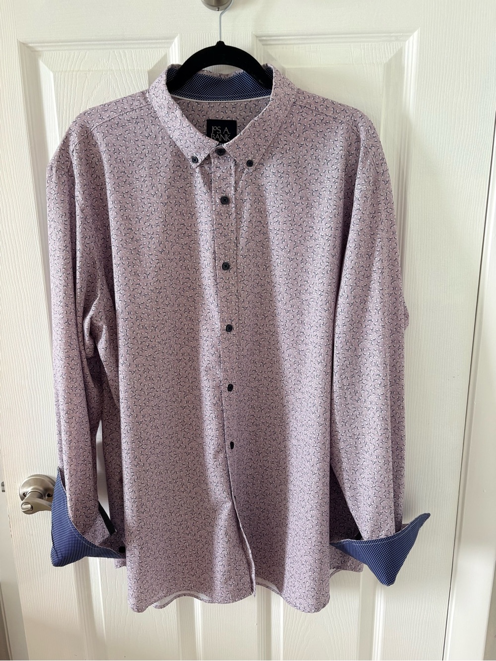 Jos. A. Bank Traveler Lavender Patterned Mens Button-Down Shirt